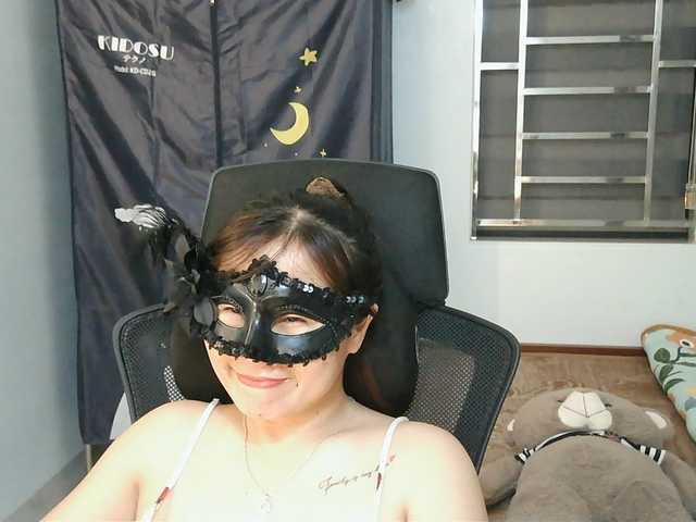 girl30slutty live cam on BongaCams