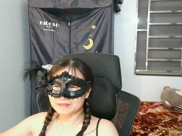 girl30slutty live cam on BongaCams