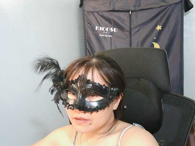 girl30slutty live cam on BongaCams