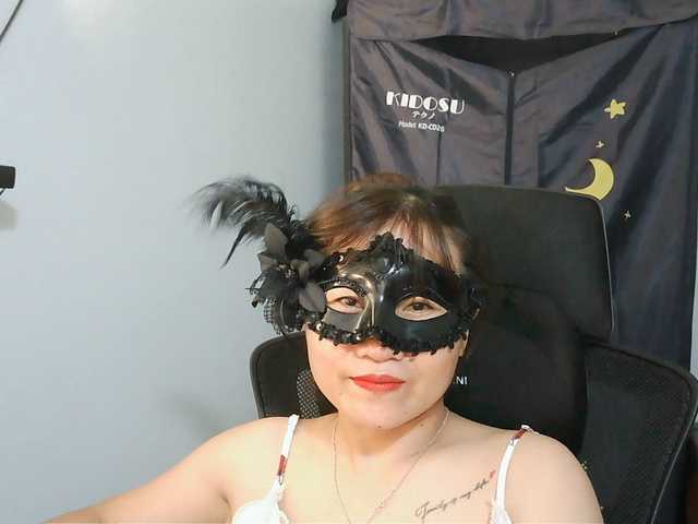 girl30slutty live cam on BongaCams