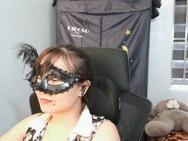 girl30slutty live cam on BongaCams