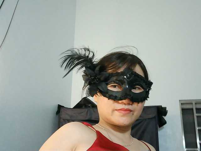 girl30slutty live cam on BongaCams