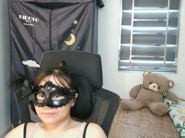 girl30slutty live webcam show