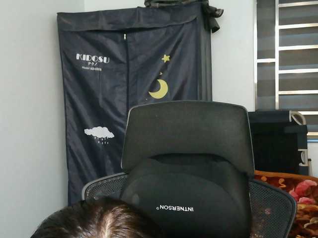 girl30slutty live cam on BongaCams