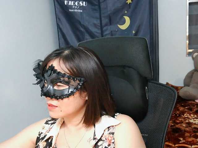 girl30slutty live cam on BongaCams