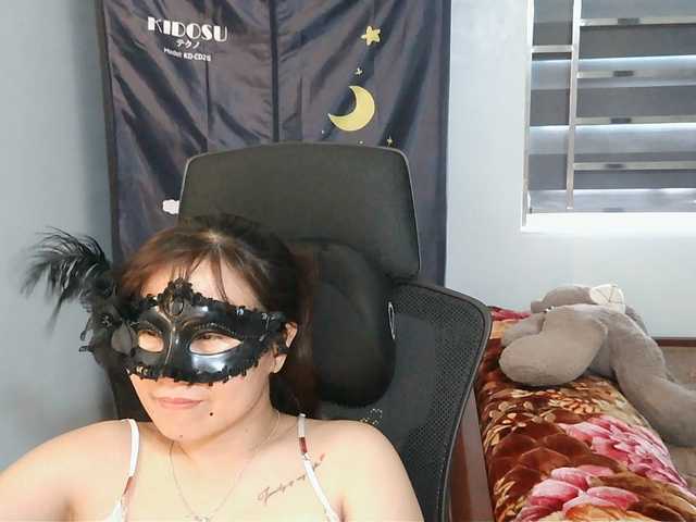 girl30slutty live cam on BongaCams