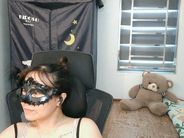 girl30slutty live webcam show