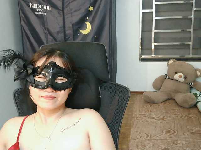 girl30slutty live webcam show