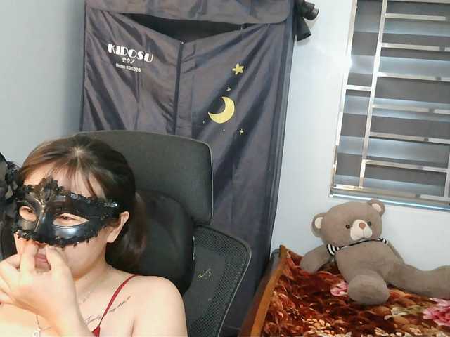 girl30slutty live cam on BongaCams