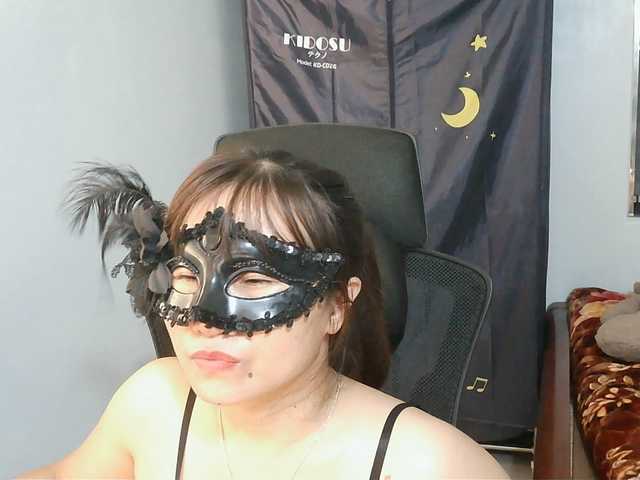 girl30slutty live cam on BongaCams