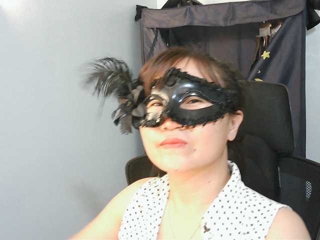 girl30slutty live cam on BongaCams