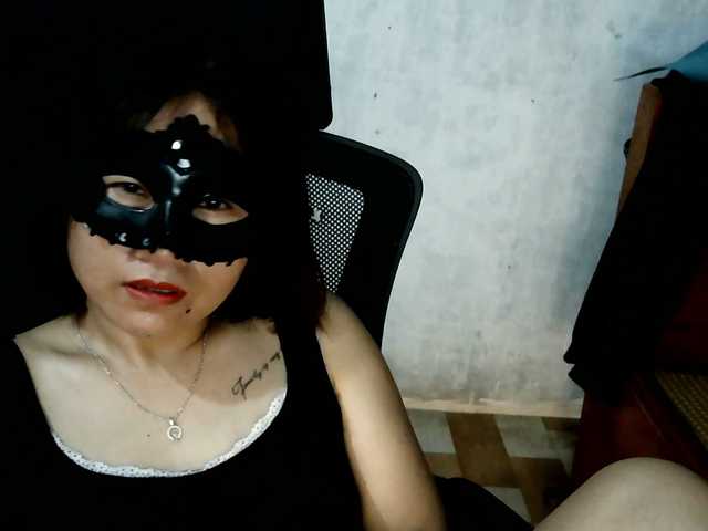 girl30slutty live cam preview