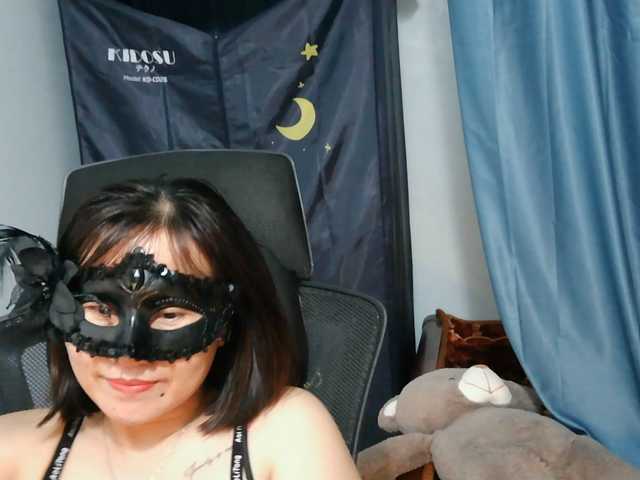 girl30slutty live cam on BongaCams