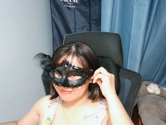 girl30slutty live cam on BongaCams