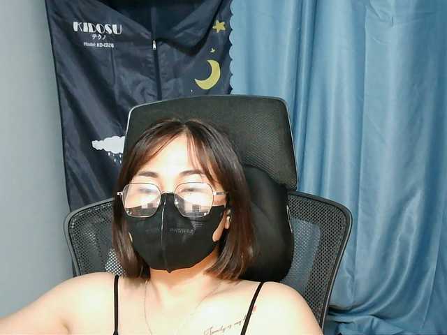 girl30slutty live cam on BongaCams