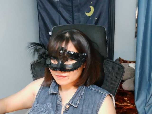 girl30slutty live cam on BongaCams