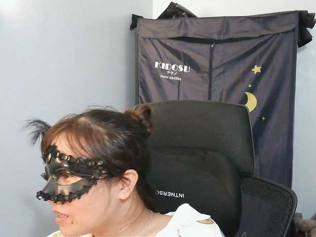 girl30slutty live cam on BongaCams