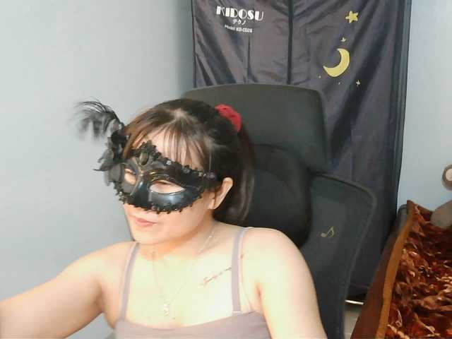 girl30slutty live cam on BongaCams