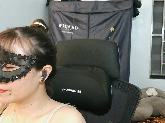 girl30slutty live cam on BongaCams