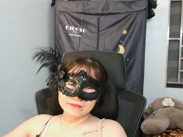 girl30slutty live cam on BongaCams