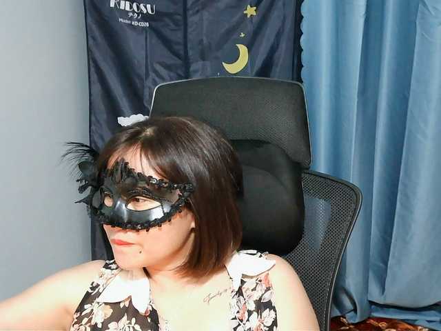 girl30slutty live cam preview