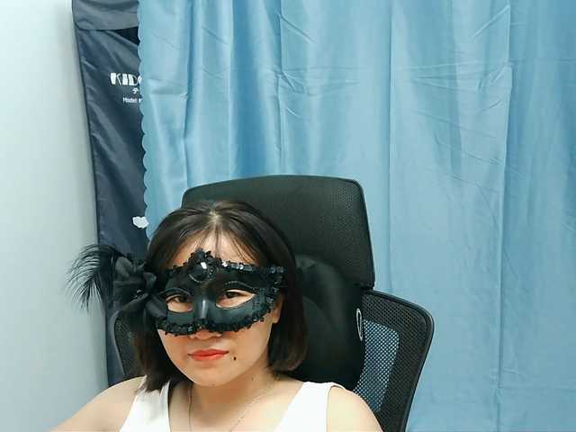 girl30slutty live cam on BongaCams