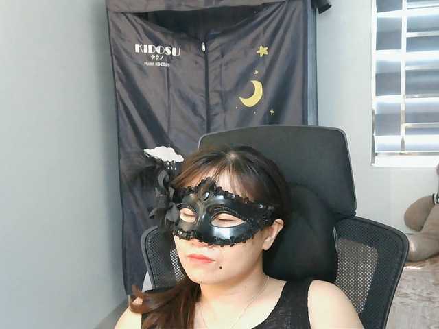 girl30slutty live cam on BongaCams