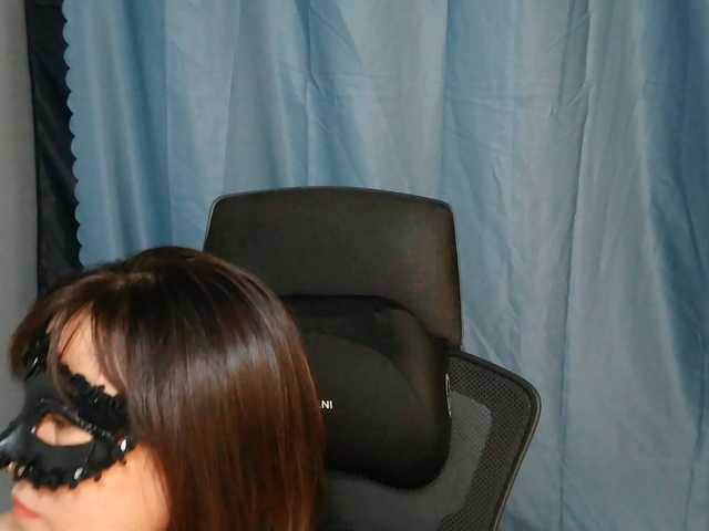 girl30slutty live cam on BongaCams