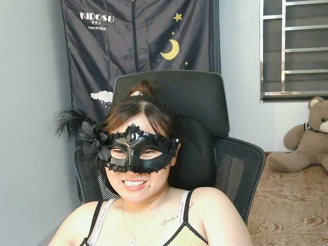 girl30slutty live webcam show