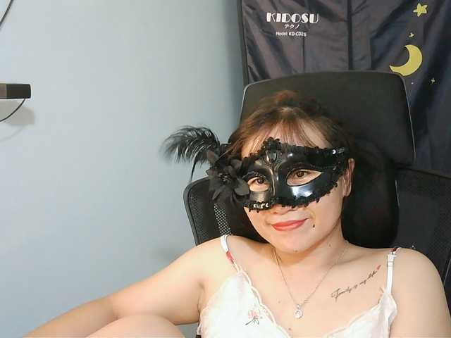 girl30slutty live cam on BongaCams