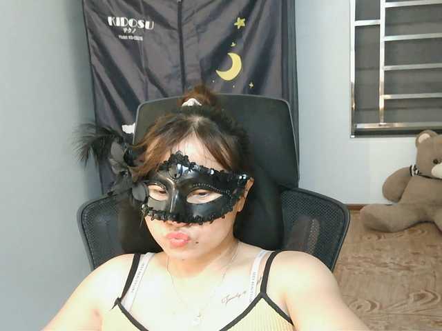 girl30slutty live cam on BongaCams