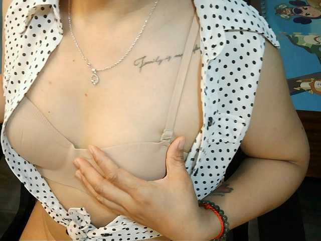 girl30slutty's BongaCams show and profile