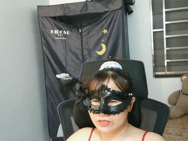 girl30slutty live cam on BongaCams