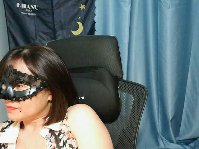 girl30slutty live cam on BongaCams