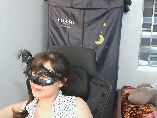 girl30slutty live cam on BongaCams