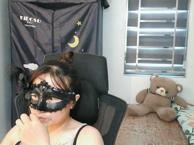 girl30slutty live webcam show