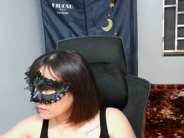 girl30slutty live cam on BongaCams