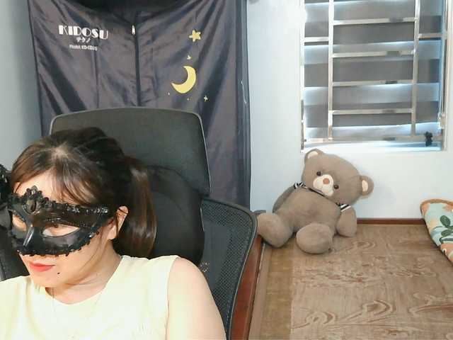 girl30slutty live cam on BongaCams
