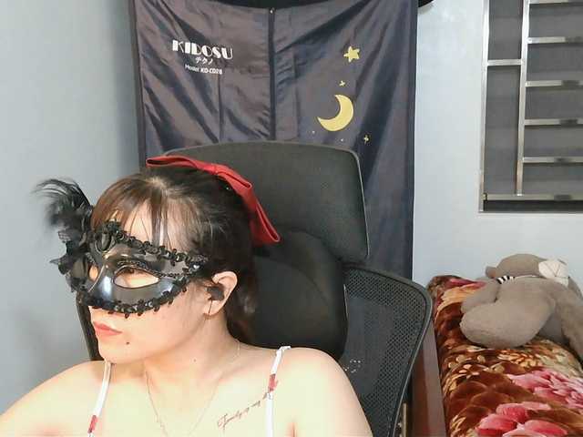 girl30slutty live cam on BongaCams