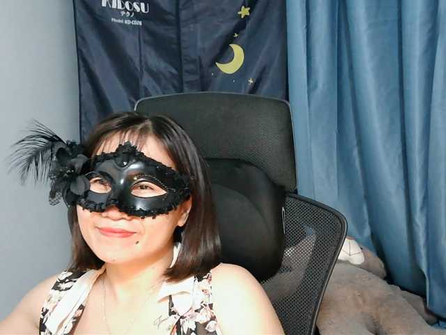 girl30slutty live cam on BongaCams