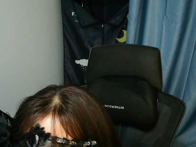 girl30slutty live cam on BongaCams