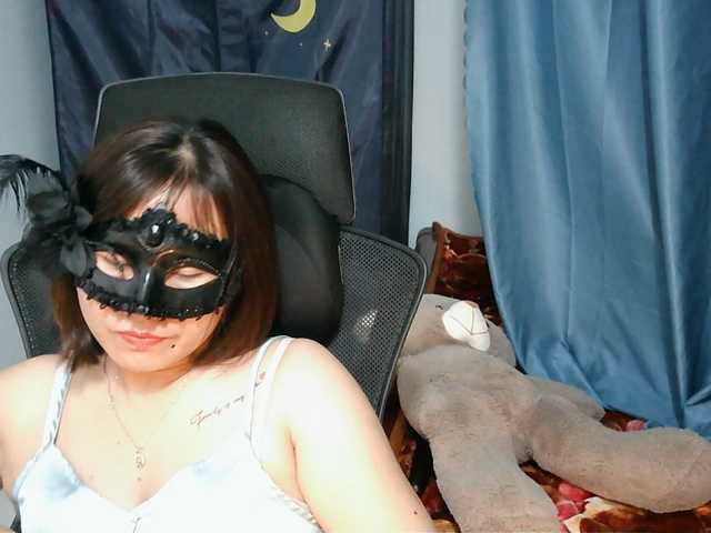 girl30slutty, live now on BongaCams