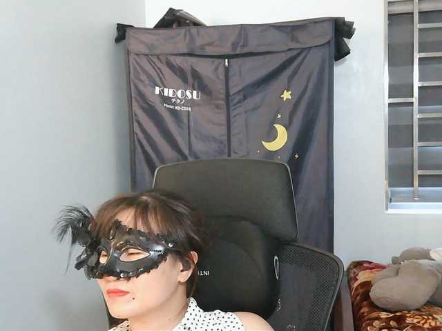girl30slutty live cam on BongaCams