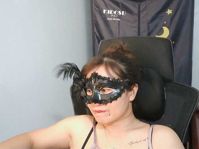 girl30slutty live cam on BongaCams