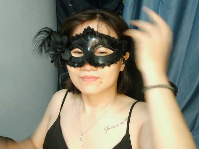 girl30slutty live cam on BongaCams