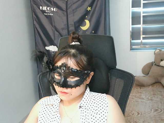 girl30slutty live webcam show