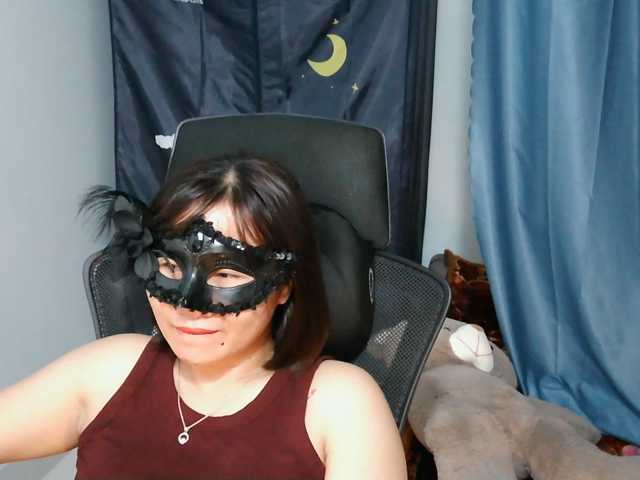girl30slutty, en directo ahora en BongaCams