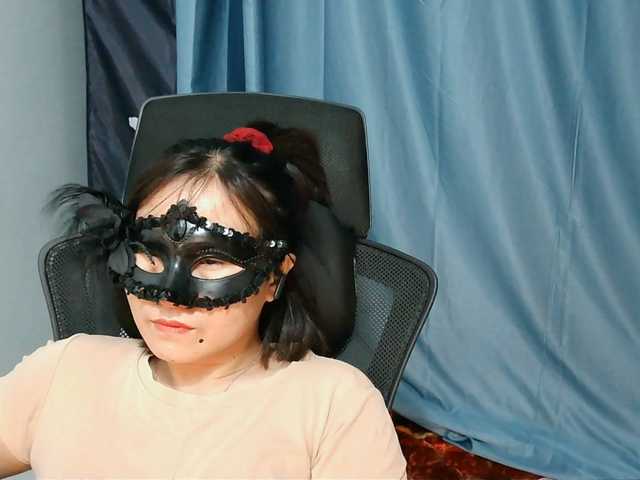 girl30slutty live cam on BongaCams