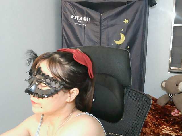 girl30slutty live cam on BongaCams