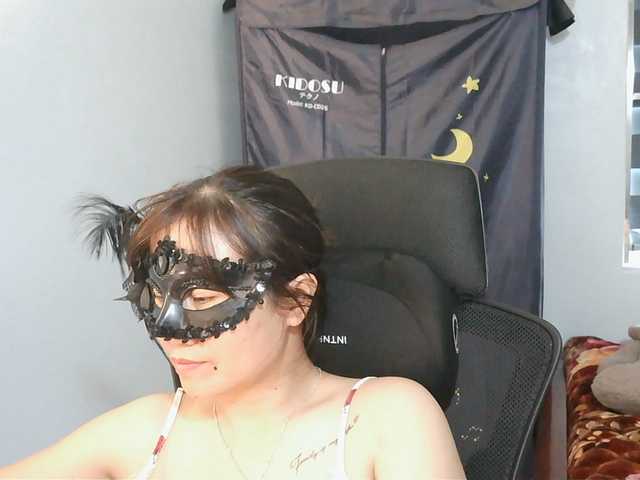 girl30slutty live cam on BongaCams